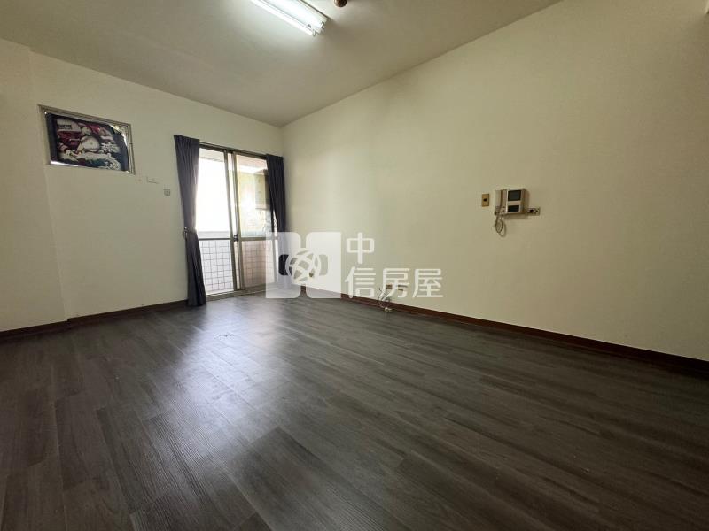 霧峰吉峰路三房平車視野戶房屋室內格局與周邊環境