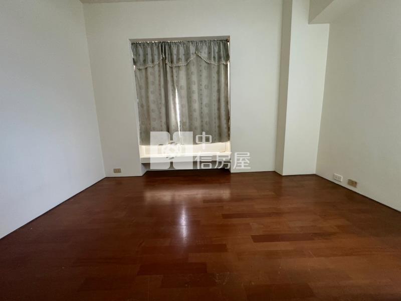 霧峰吉峰路三房平車視野戶房屋室內格局與周邊環境