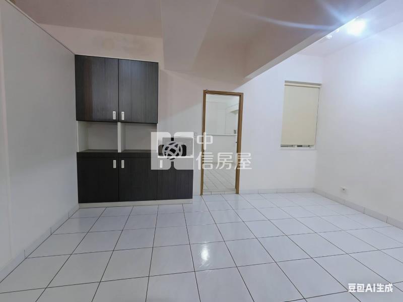 楊梅埔心電梯3+1房車房屋室內格局與周邊環境