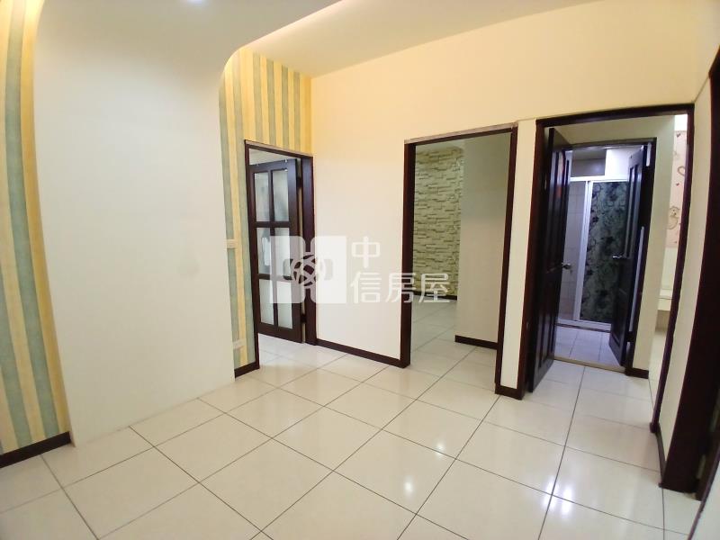 龍安核心/縣府清境/三房車位房屋室內格局與周邊環境