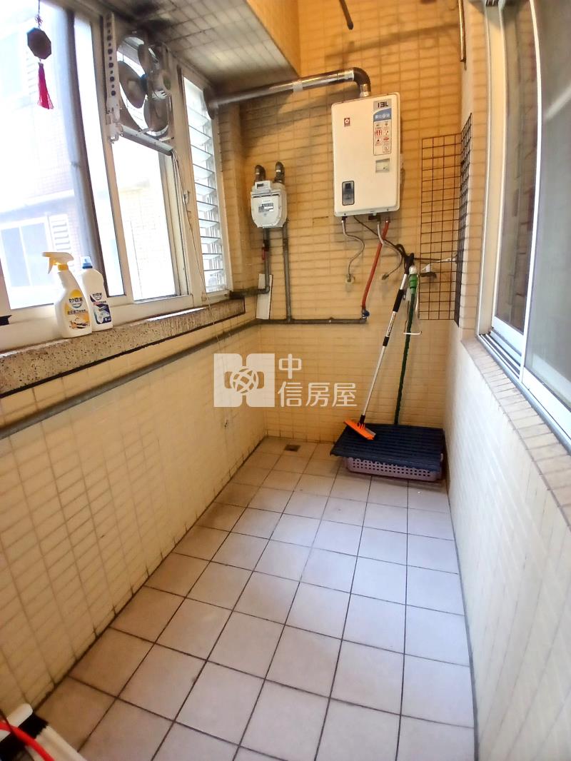 龍安核心/縣府清境/三房車位房屋室內格局與周邊環境