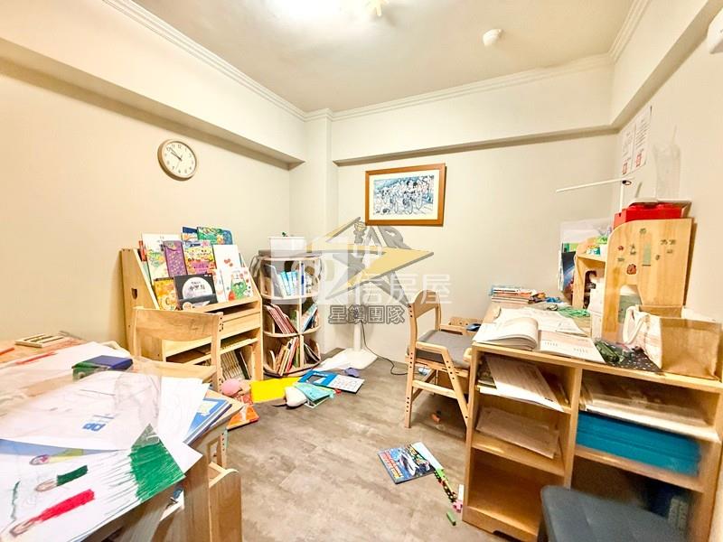 【星鑽】(專委)平鎮文化國小漂亮大4房+車位房屋室內格局與周邊環境