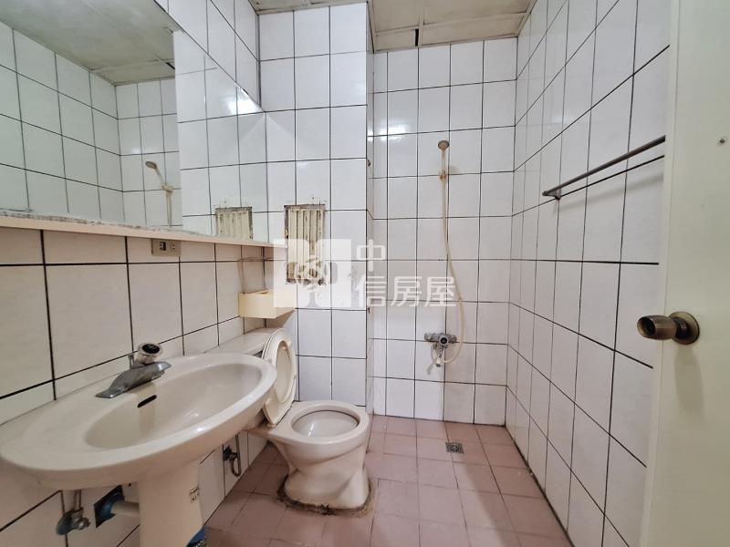 逸園文教區|邊間大3房美寓房屋室內格局與周邊環境