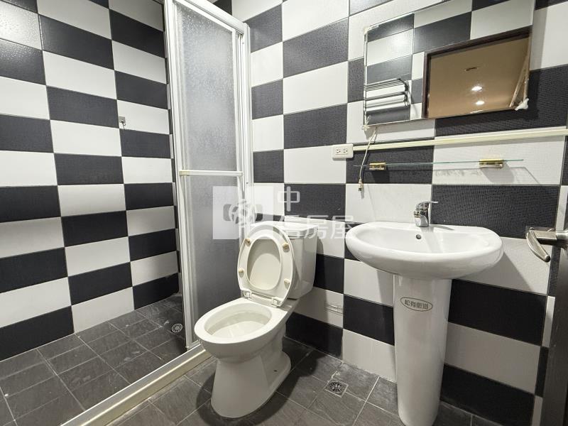 中悅桂冠3房車房屋室內格局與周邊環境