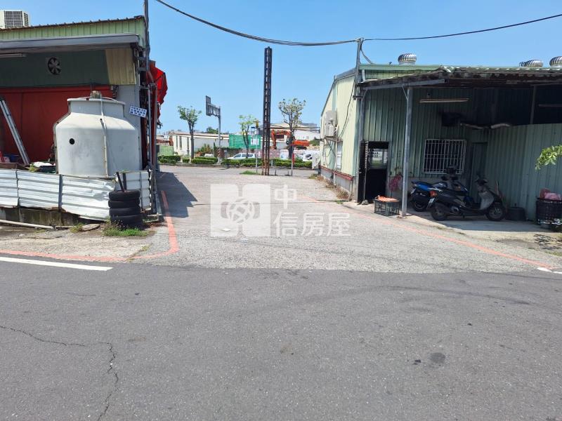 30米路旁大坪方正工業用地+廠房房屋室內格局與周邊環境