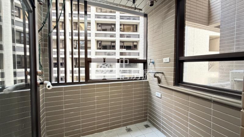 【安家】青埔喜徠登A棟大棟距1+1房房屋室內格局與周邊環境