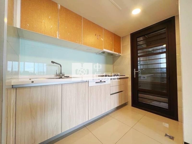 佳福大於樹孝商圈次頂樓三房雙車房屋室內格局與周邊環境