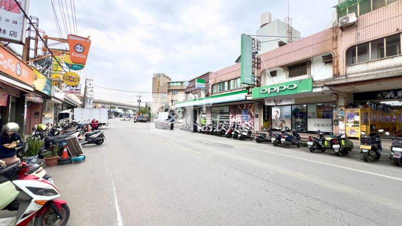 K08.連鎖金店王【捷運新北園區站加盟店】房屋室內格局與周邊環境