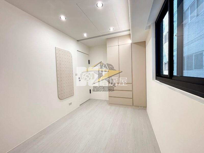 【星鑽】稀有文化商圈中壢交流道旁城市美2房房屋室內格局與周邊環境