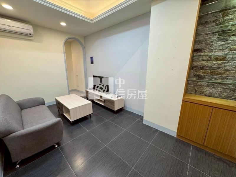 楊梅交流道7套房收租透天房屋室內格局與周邊環境