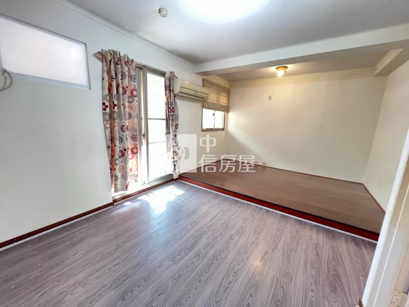 國泰建設荷蘭村稀有四改三房房屋室內格局與周邊環境