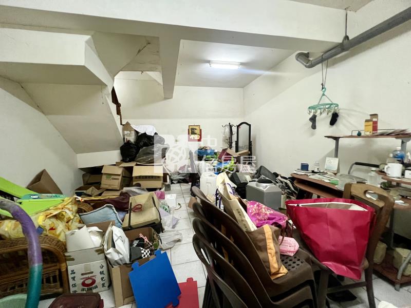 南勢重劃區透天、前院停車+地下室房屋室內格局與周邊環境