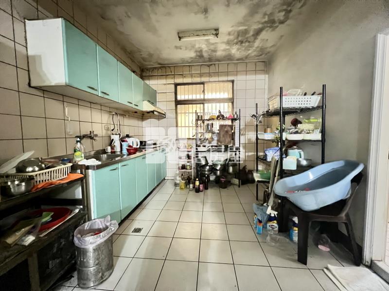 南勢重劃區透天、前院停車+地下室房屋室內格局與周邊環境