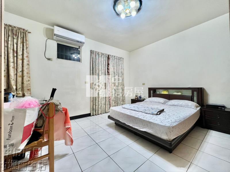 大竹國小旁前院停車美透天房屋室內格局與周邊環境