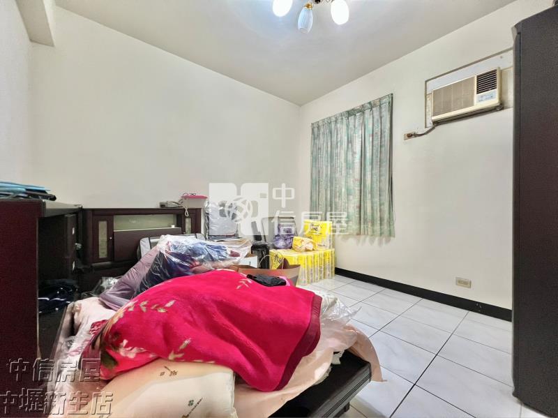 大竹國小旁前院停車美透天房屋室內格局與周邊環境