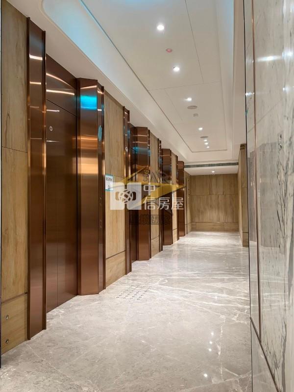 【星鑽】青埔A18燙金地段。亞昕喜徠登1+1房車房屋室內格局與周邊環境