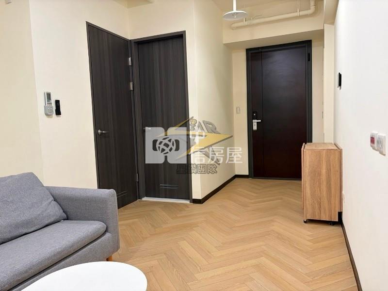 【星鑽】青埔A18燙金地段。亞昕喜徠登1+1房車房屋室內格局與周邊環境