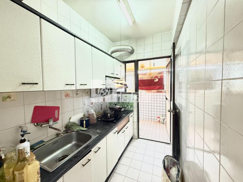 頭家國小台中京城視野美三房房屋室內格局與周邊環境