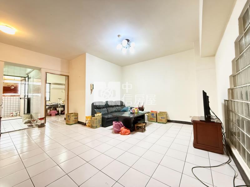 頭家國小台中京城視野美三房房屋室內格局與周邊環境