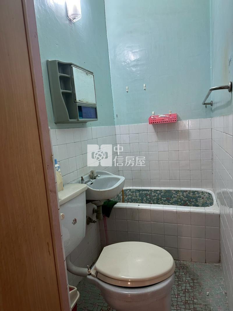 佳里蛋黃區旁無尾靜透天房屋室內格局與周邊環境