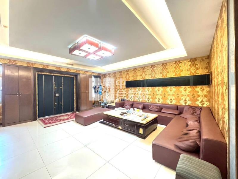 中壢大面寬大地坪透天房屋室內格局與周邊環境