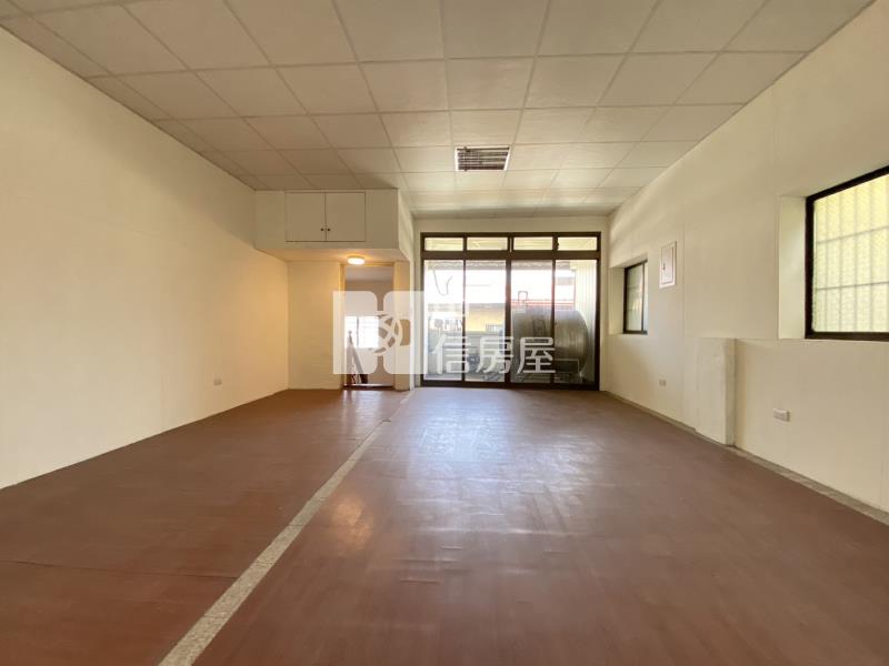 亞洲大學低總價活巷透天房屋室內格局與周邊環境