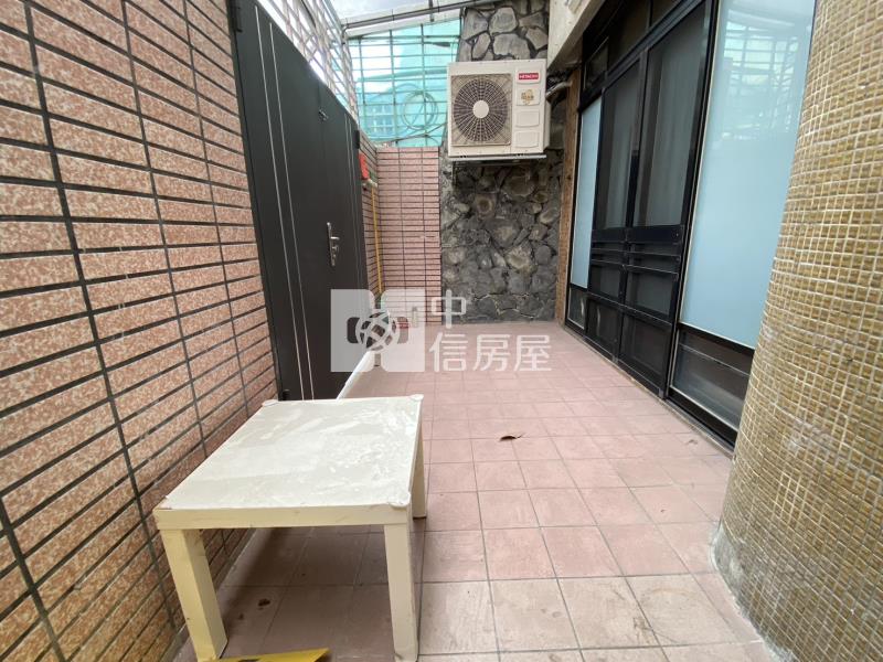 亞洲大學低總價活巷透天房屋室內格局與周邊環境