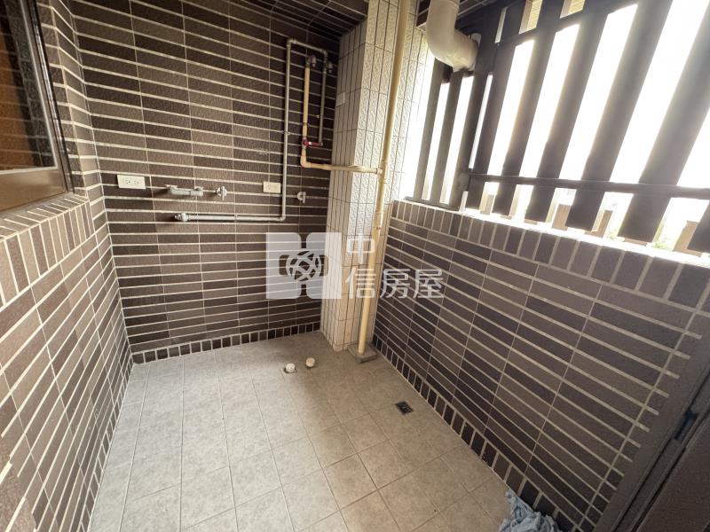 桃園後站全新2房平車房屋室內格局與周邊環境