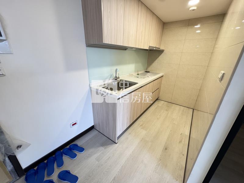 桃園後站全新2房平車房屋室內格局與周邊環境