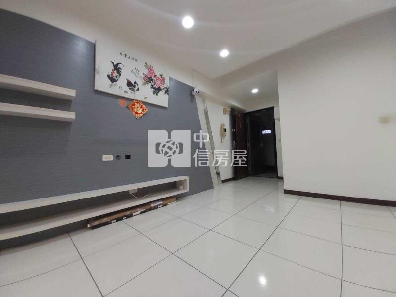 龍山國小優質三房車房屋室內格局與周邊環境