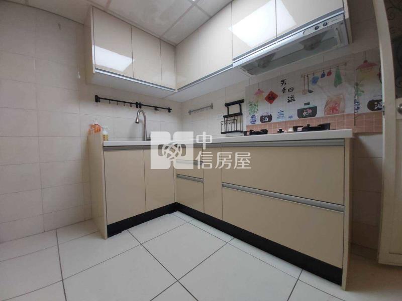 龍山國小優質三房車房屋室內格局與周邊環境