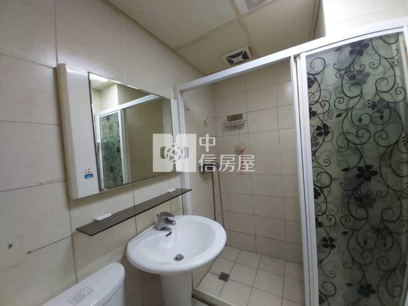 龍山國小優質三房車房屋室內格局與周邊環境