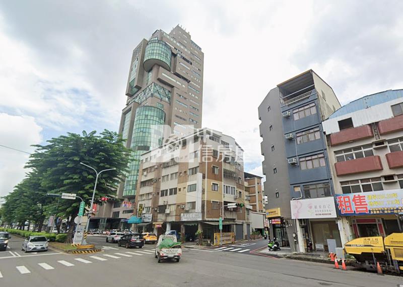 向上南路1+2樓車庫店面房屋室內格局與周邊環境