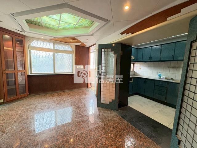 南紡大坪數3+1房平車房屋室內格局與周邊環境