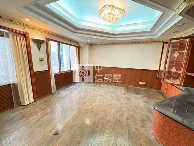 南紡大坪數3+1房平車房屋室內格局與周邊環境