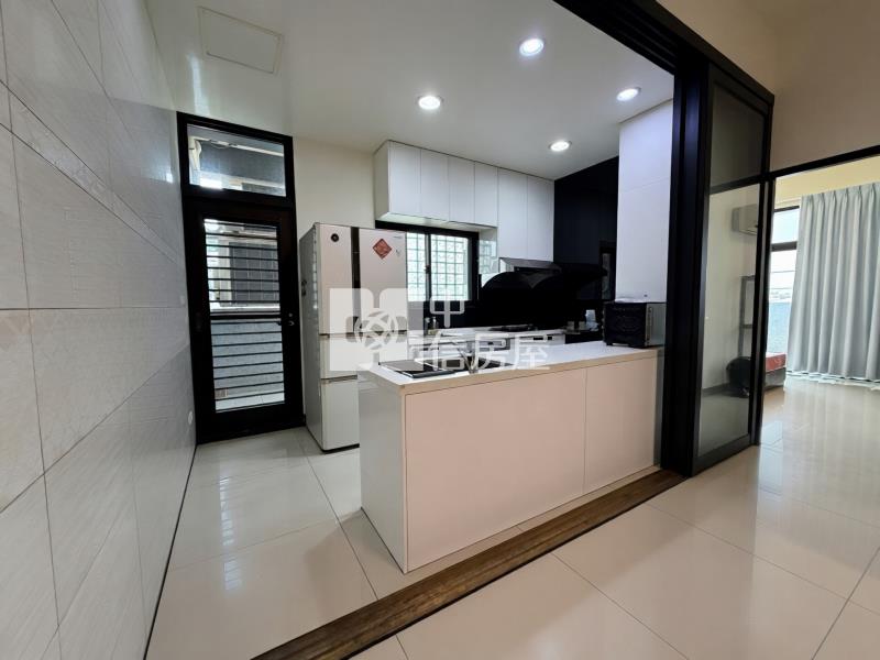 【神馬】近好市多20米大道企業總部大面寬店住房屋室內格局與周邊環境