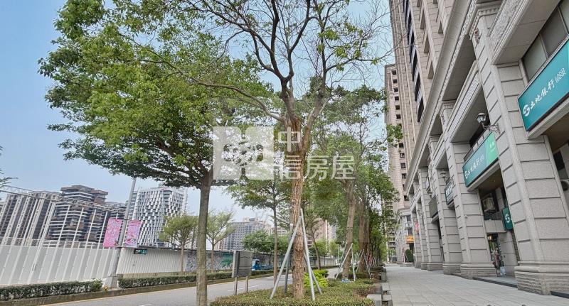 【玖禾】青埔A18高鐵站前廣場第一排住辦房屋室內格局與周邊環境