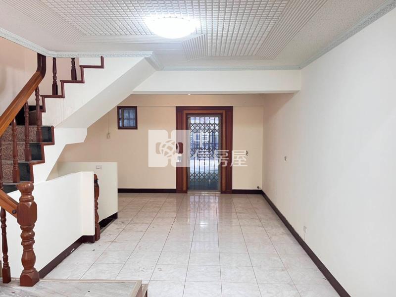 桃園區富及帝房屋室內格局與周邊環境