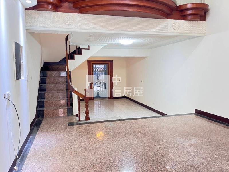 桃園區富及帝房屋室內格局與周邊環境