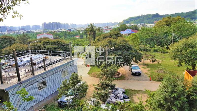 太平華盛頓景觀花園農地~有合法資材室.地平坦.8米路.車進出方便房屋室內格局與周邊環境