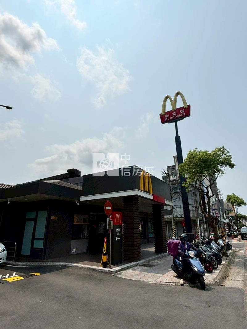 文化國小邊間精裝大兩房房屋室內格局與周邊環境