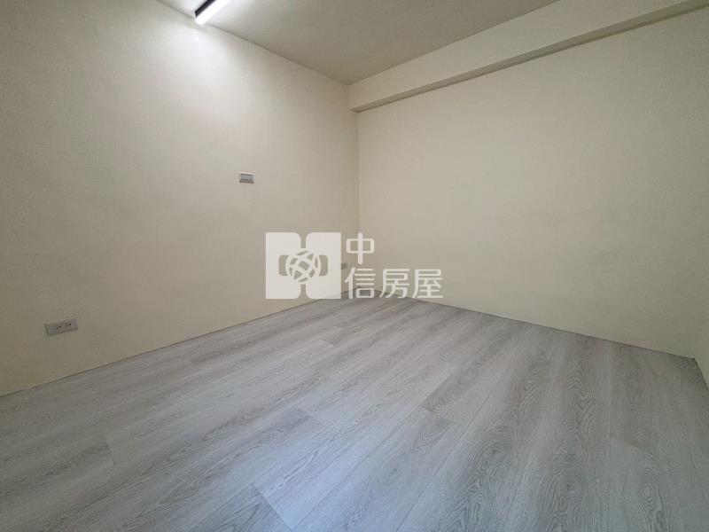 新市巷內優美整新透天房屋室內格局與周邊環境