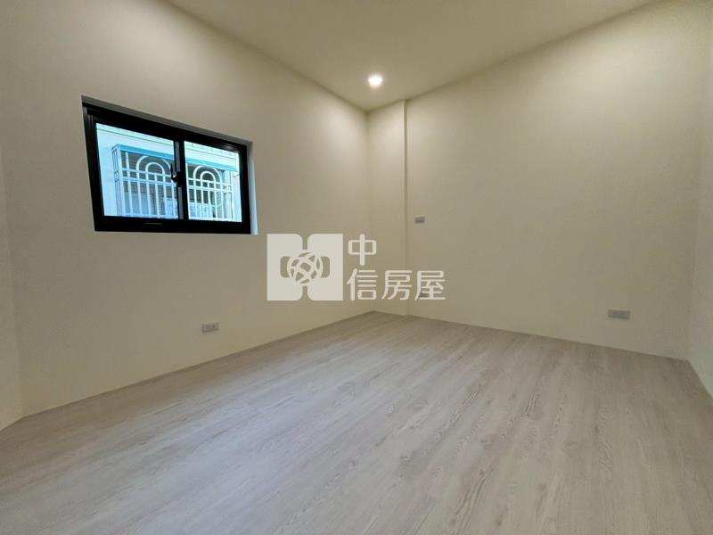 新市巷內優美整新透天房屋室內格局與周邊環境