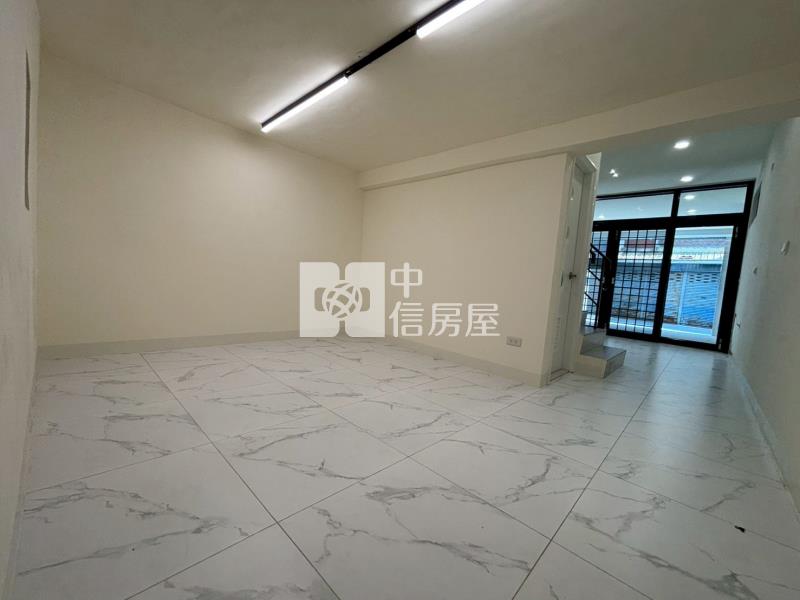 新市巷內優美整新透天房屋室內格局與周邊環境