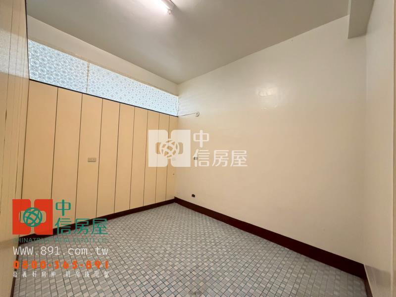 民雄蛋黃區透天房屋室內格局與周邊環境