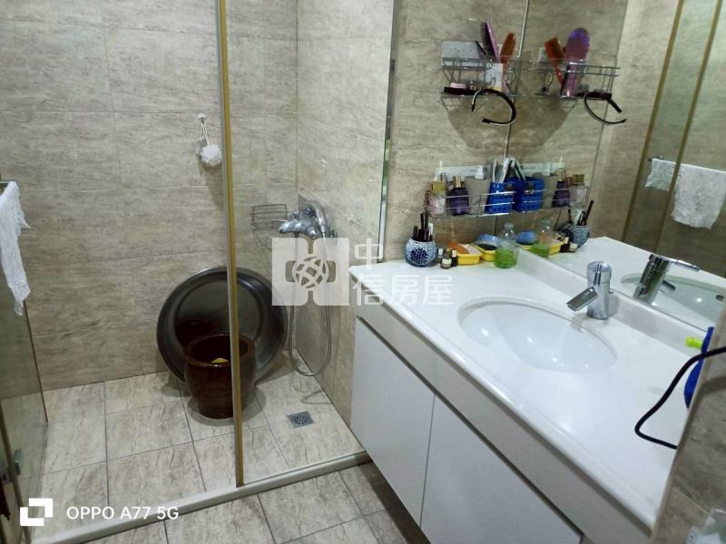 民族路極景玉山三房車房屋室內格局與周邊環境