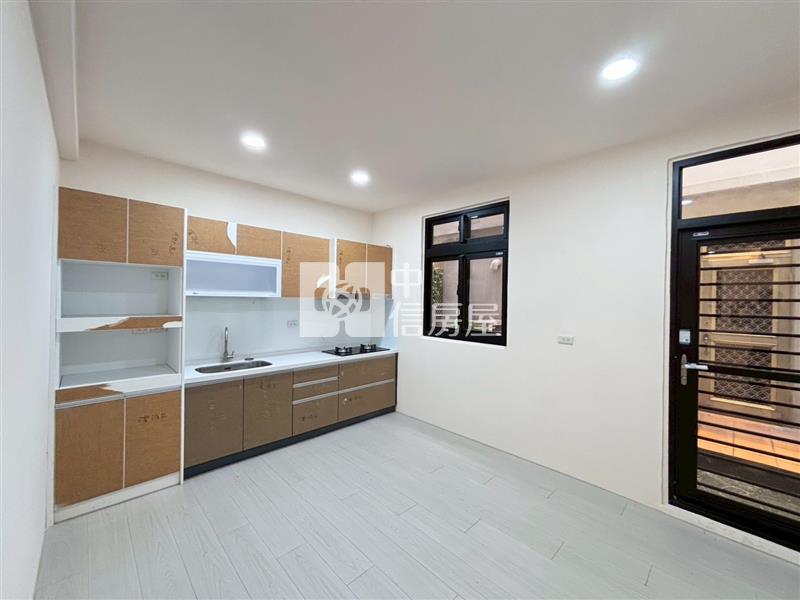 大潭國小整新小資族透天房屋室內格局與周邊環境