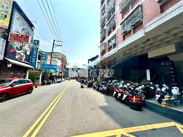 逢甲商圈收租三套房房屋室內格局與周邊環境