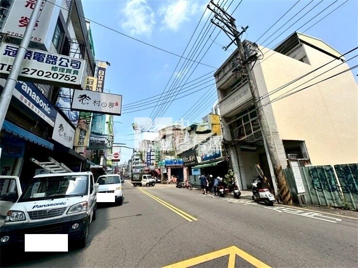 逢甲商圈收租三套房房屋室內格局與周邊環境