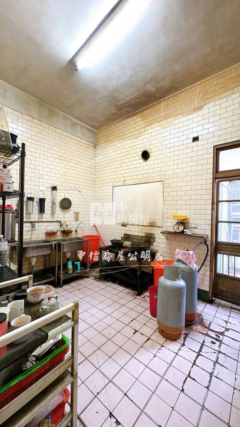 近民雄火車站店面房屋室內格局與周邊環境